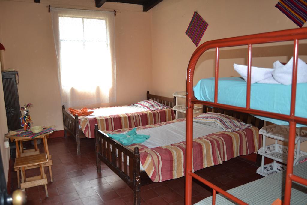 Hostal Morenos Antigua Eksteriør billede