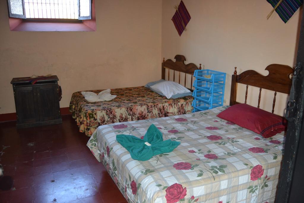Hostal Morenos Antigua Eksteriør billede